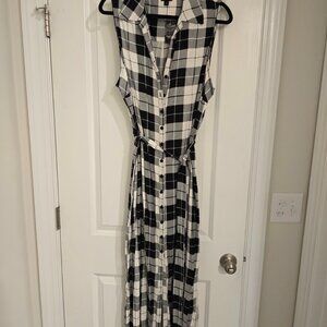 NEW!  Torrid Sleeveless Shirtdress
